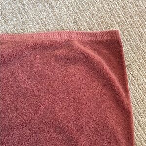 Luxurious Rose Bath Towel